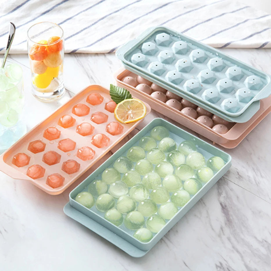 3D Round Ice Cube Tray with Lid
